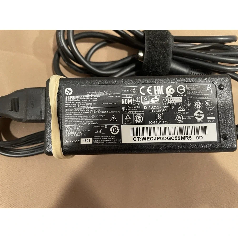 HP UltraSlim Docking Station HSTNN-IX10 D9Y32AA#ABA 727347-001 w/ 65W AC Adapter